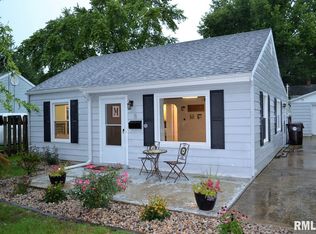 5 Turner Rd, Jacksonville, IL 62650