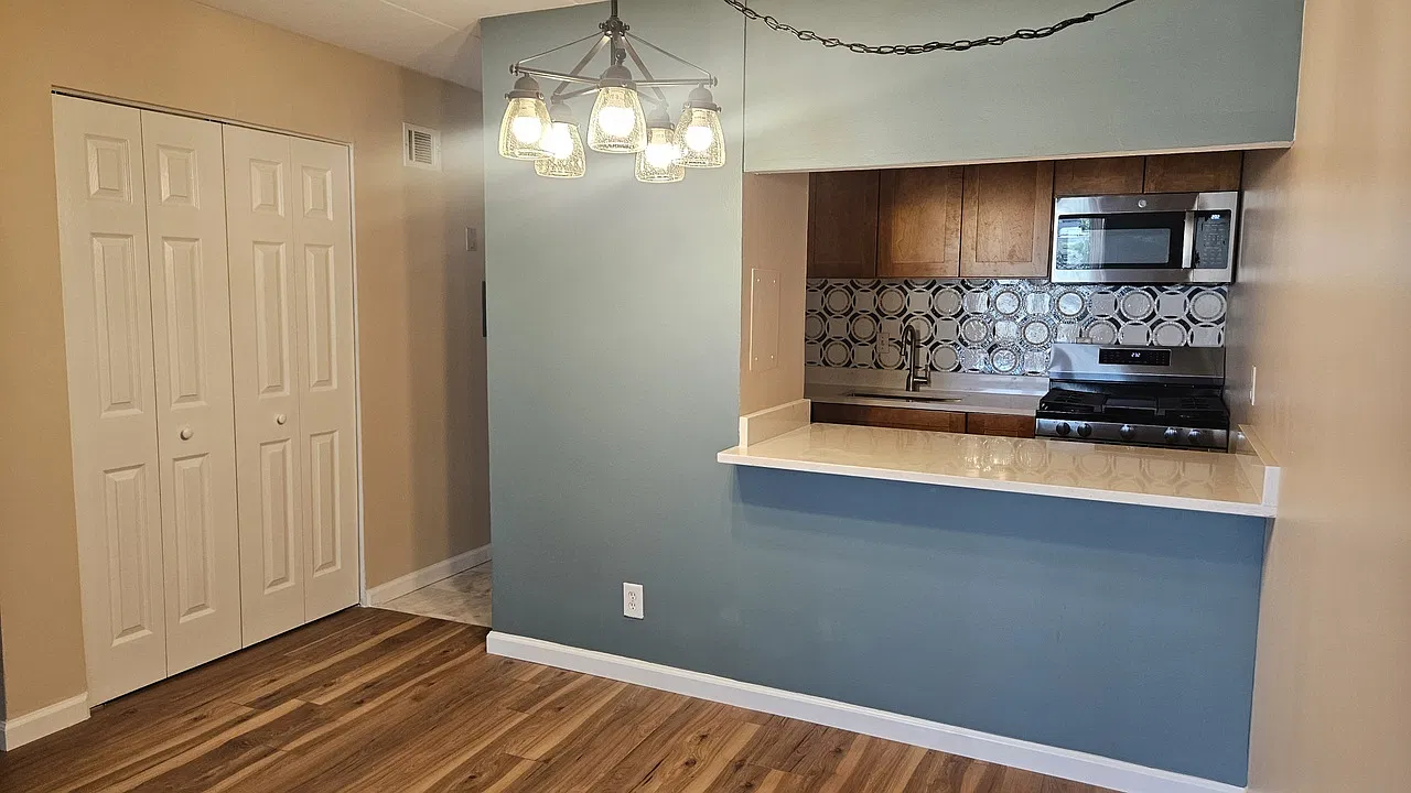 1 bed, 757 sqft, $1,950 — Photo 3