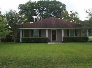 5522 Newell St, Zachary, LA 70791