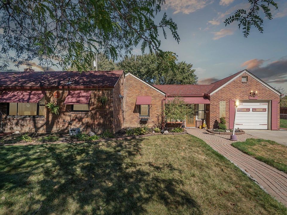 1st image of 22115 Harper Lake Ave