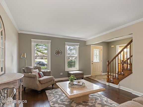 5th image of 214 Greentree Pkwy