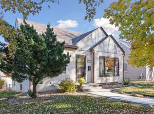 5613 York Ave S, Edina, MN 55410