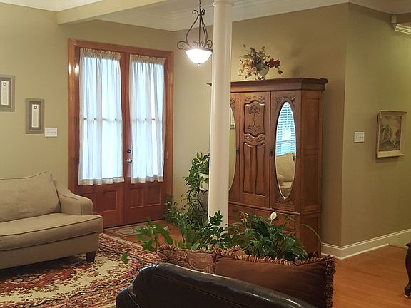 2nd image of 2658 Creek Hollow Ave