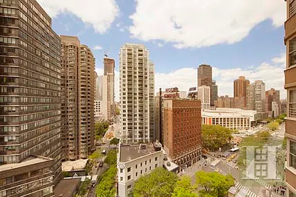 Rented by Halstead Real Estate | media 28