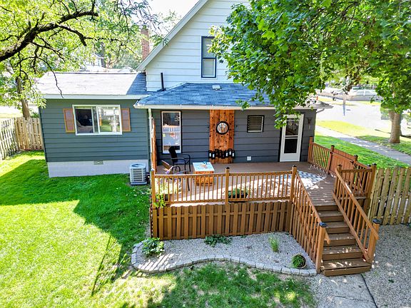 2nd image of 1014 W Washington Ave