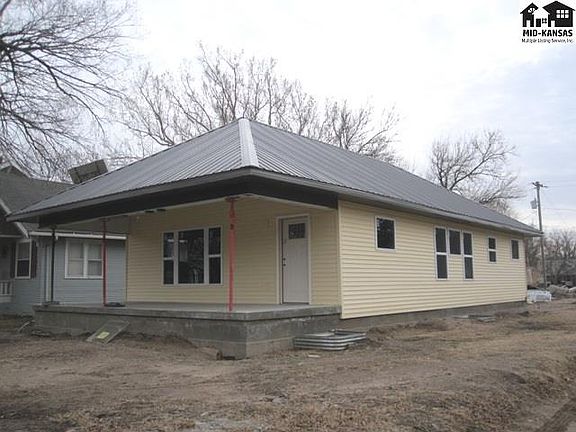 3rd image of 15 E 15th Ave