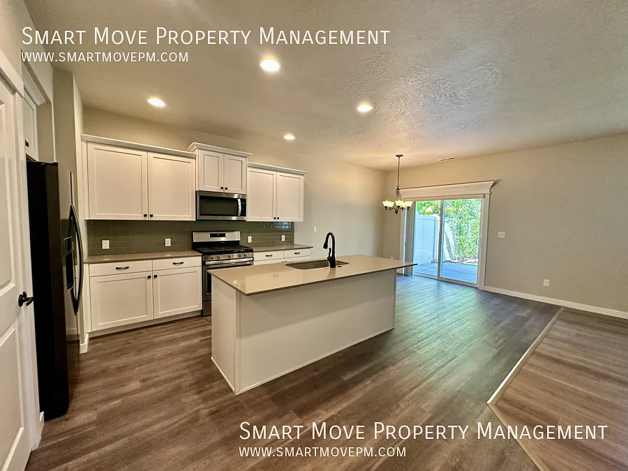 Spacious & Modern Living in the Heart of Meridian — Photo 4