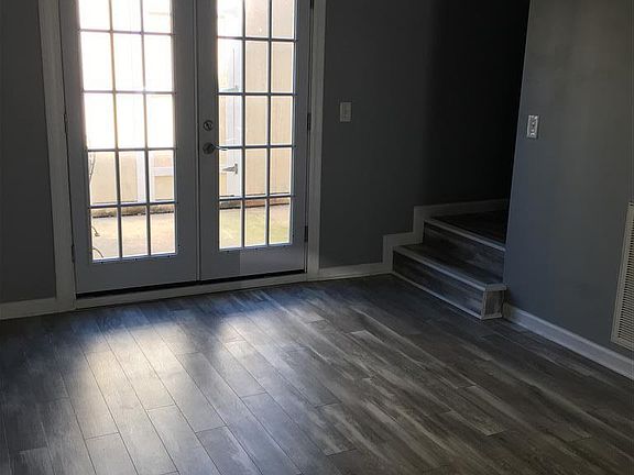4th image of 7206 Rosemary Ct