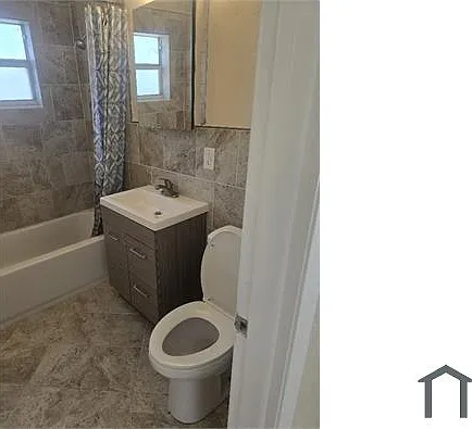 1010 N 69th Way — Photo 27