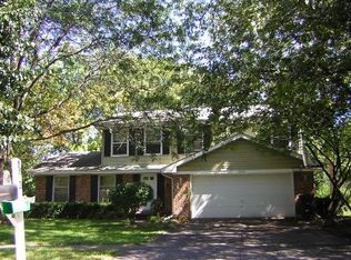 1006 Mayfair Dr, Libertyville, IL