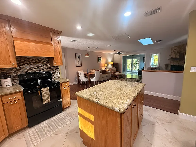 9969 Sebastian River Dr — Photo 12
