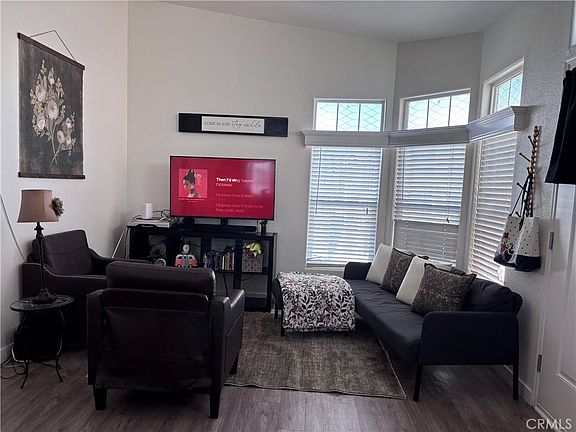 2nd image of 8250 Lankershim Blvd #Elm-3