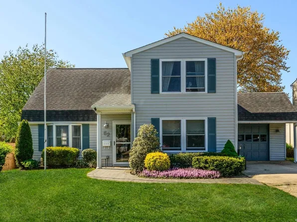 62 Homestead Lane, Levittown, NY 11756