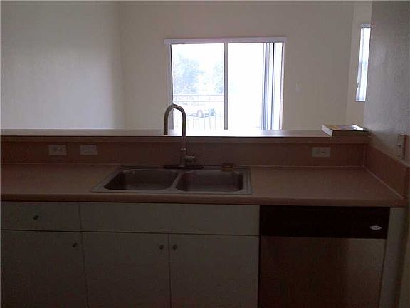 2nd image of 11202 NW 83rd St APT 213