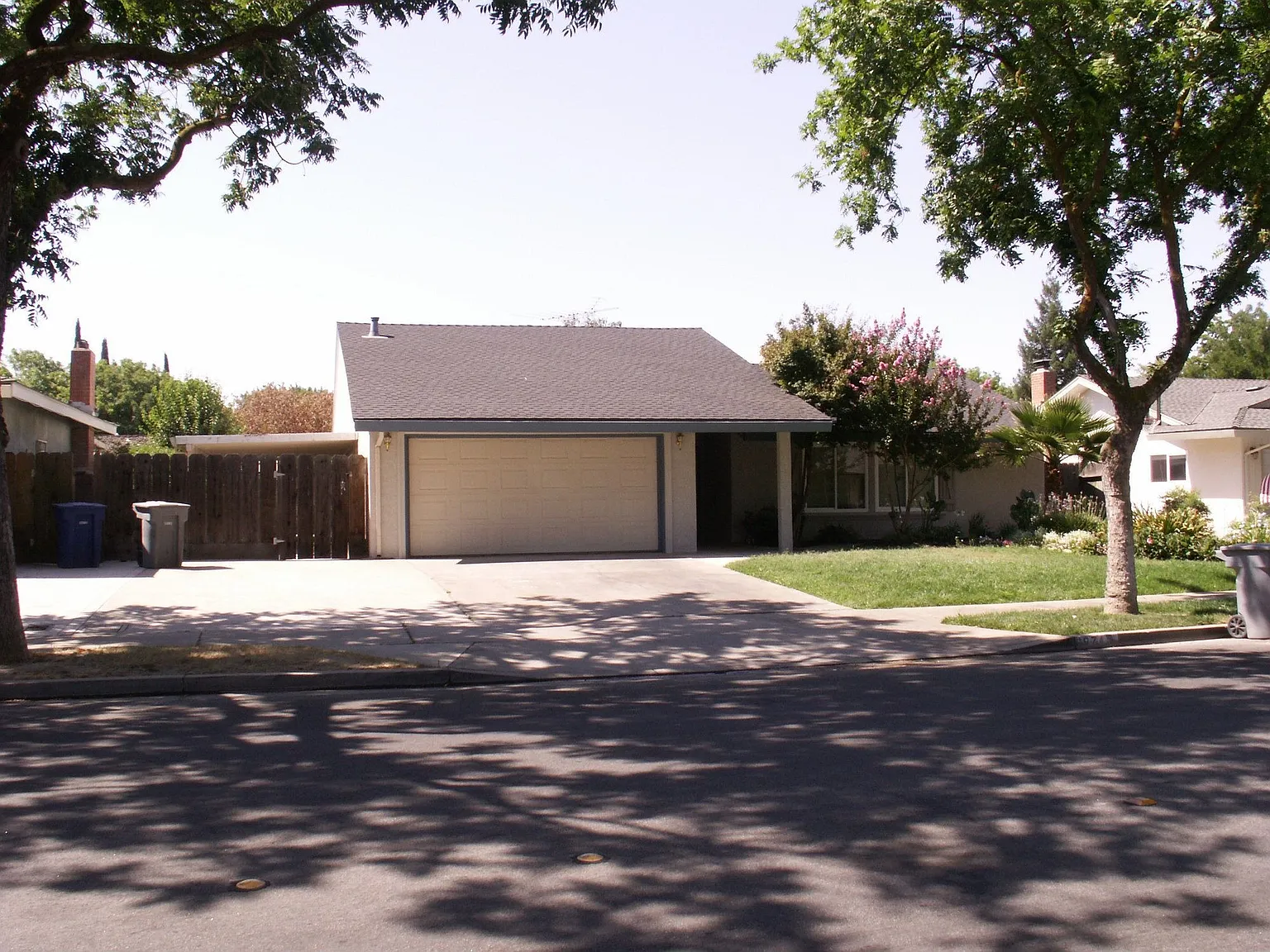 1974 E Alexander Ave photo 1