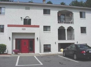 100 Fellsview Ter APT 104, Stoneham, MA 02180