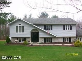 60 Horseshoe Dr, Palmerton, PA