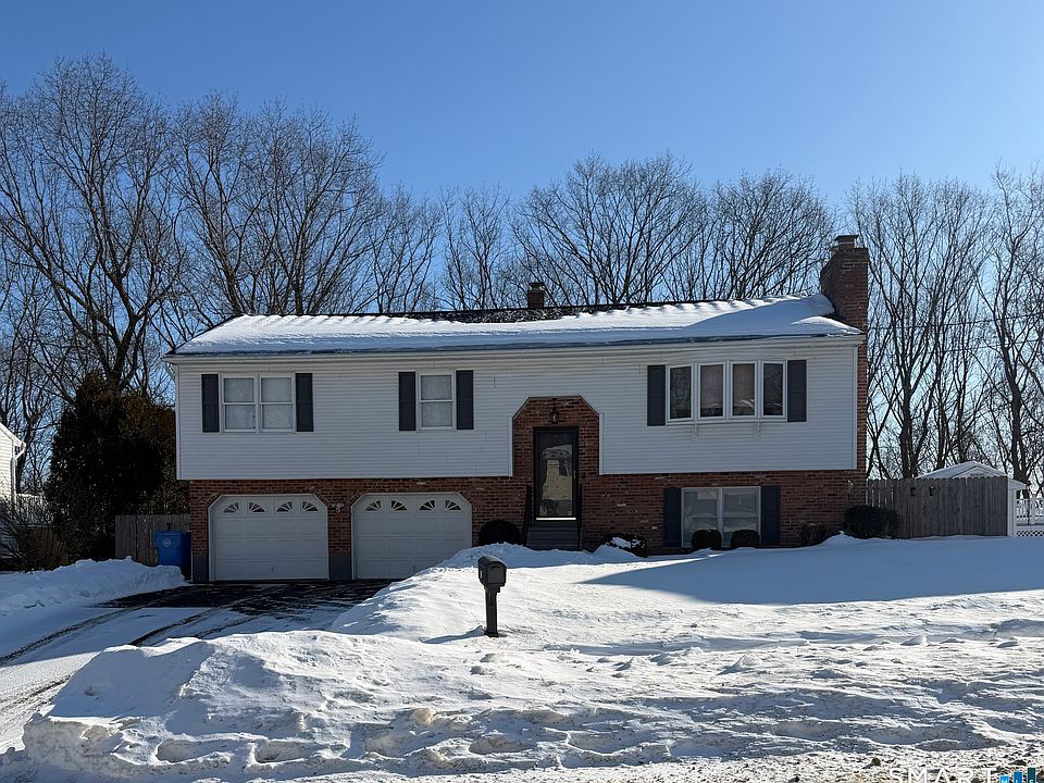 1st image of 31 Kendall Circle