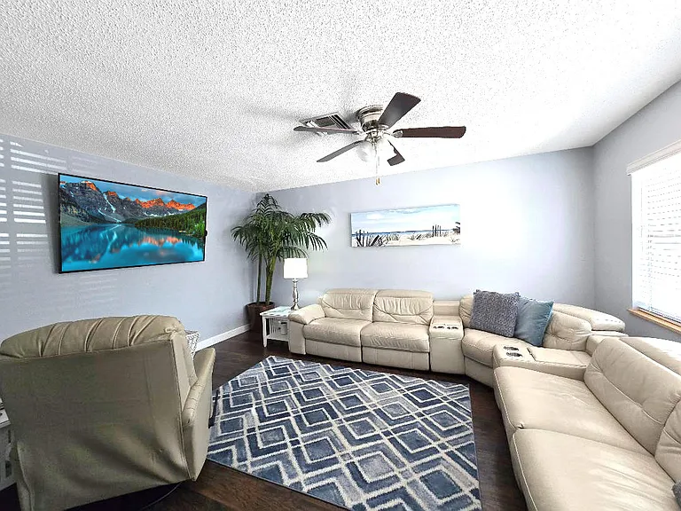 11706 Shady Tree Pl — Photo 3
