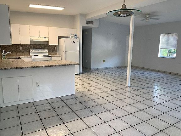 Kitchen/Living Room