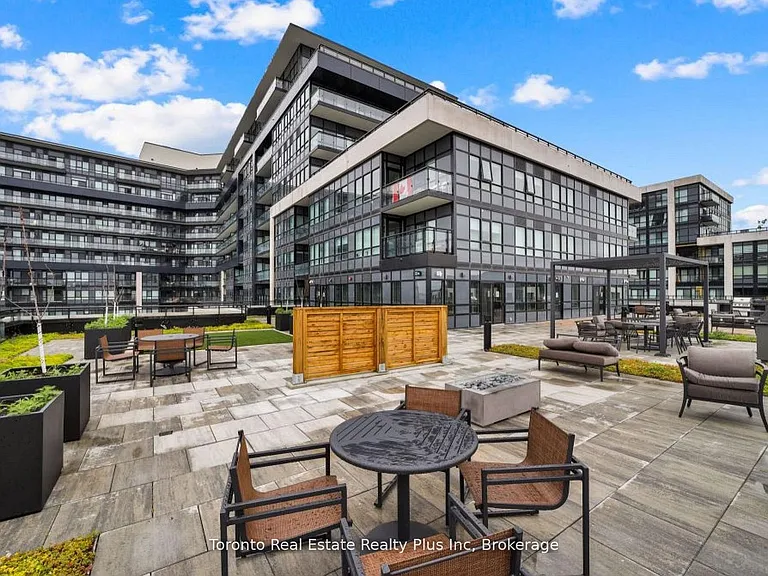 395 Dundas St W #LPH03 — Photo 15
