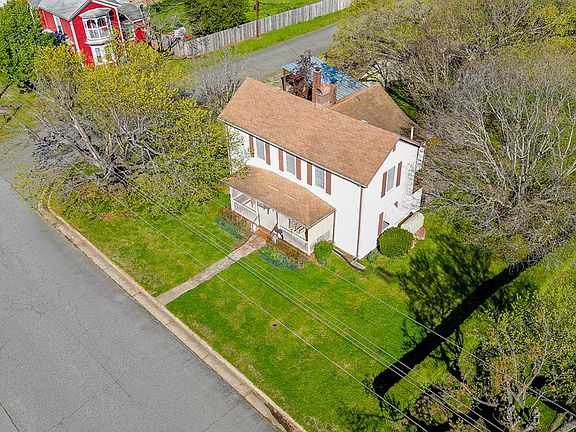 3rd image of 222 Virginia Ave