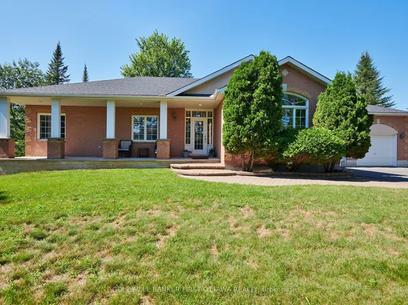 6983 Lakes Park Dr, Ottawa, ON K4P 1M6