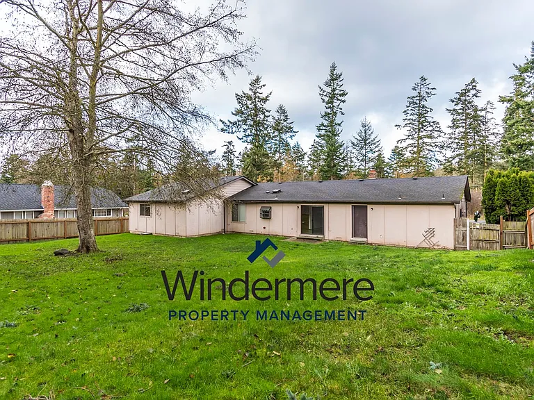 2268 Hastie Lake Rd — Photo 27