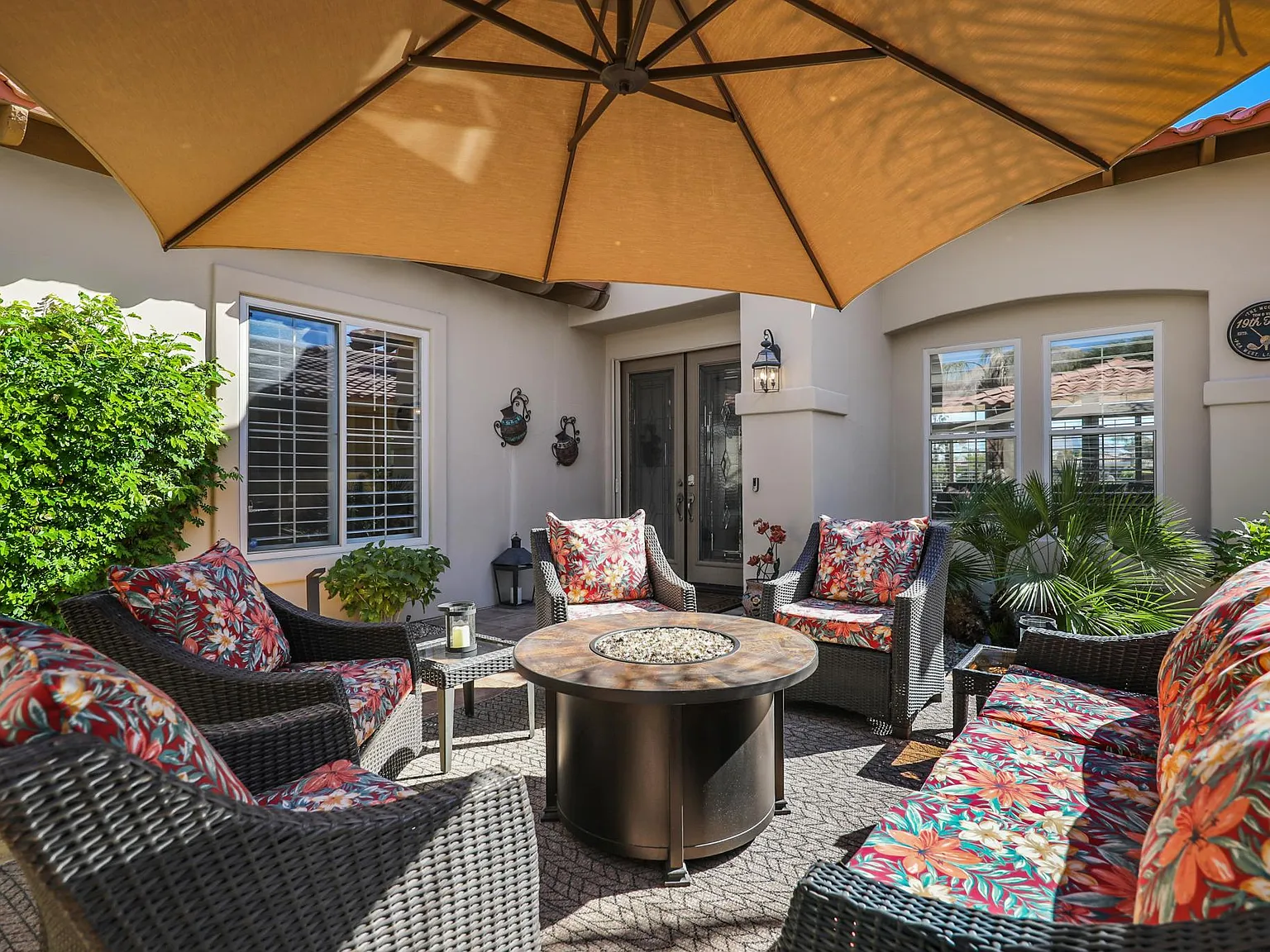 4 bed, 4.5 bath, 3013 sqft, $14,750 — Photo 4
