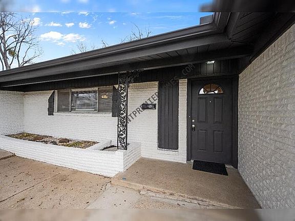 3rd image of 5413 Odessa Ave S