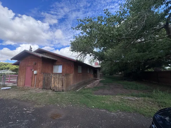 2495 Margaret Dr, Bosque Farms, NM 87068