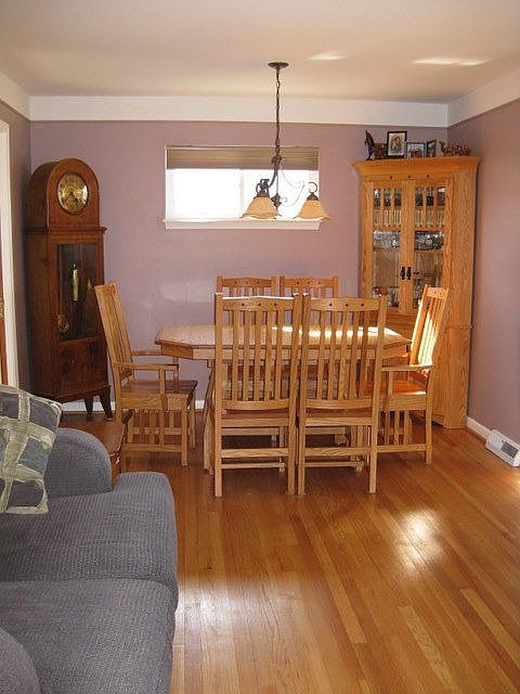 2nd image of 1338 Cynthia Ave
