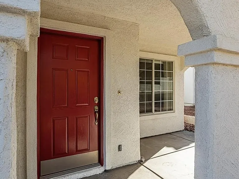 276 Cattlebaron Ter — Photo 2