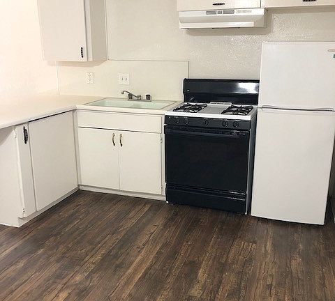 4th image of 1214 N Austin St #1
