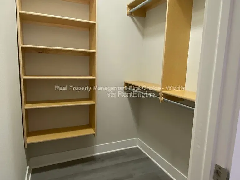 4610 S Kessler Cir — Photo 14
