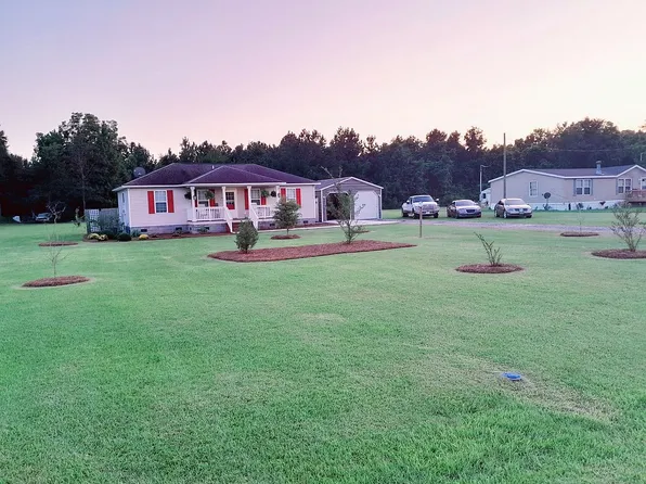 3337 E Old Camden Rd, Society Hill, SC 29593