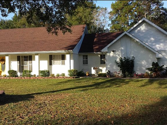 3rd image of 1043 Crawford Dr