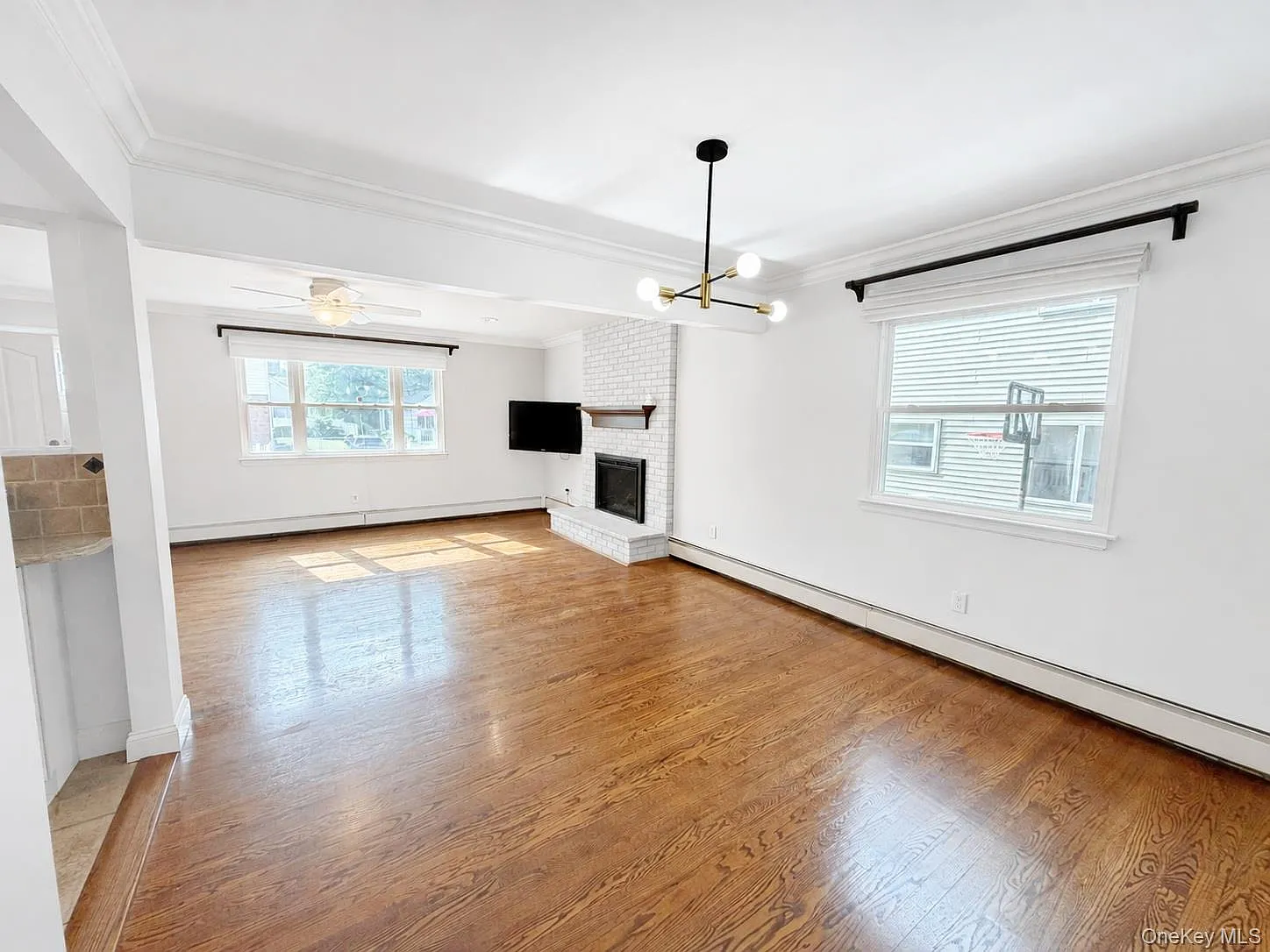 3 bed, 1.5 bath, 1116 sqft, $3,850 — Photo 2