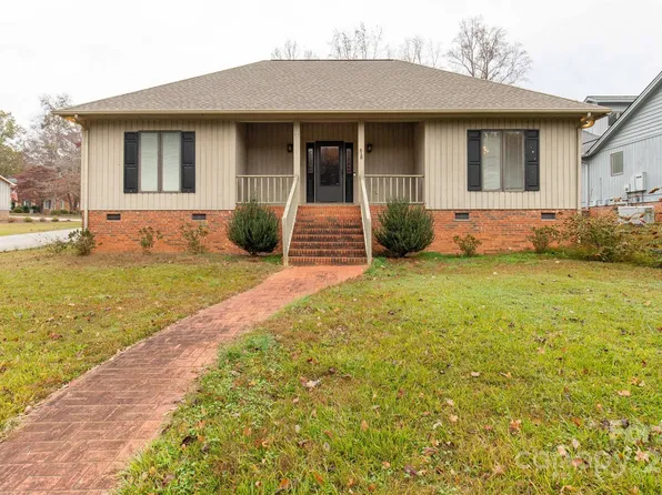 618 Westglen Pl, Lancaster, SC 29720