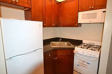 Rented by Guidance Realty Corp.