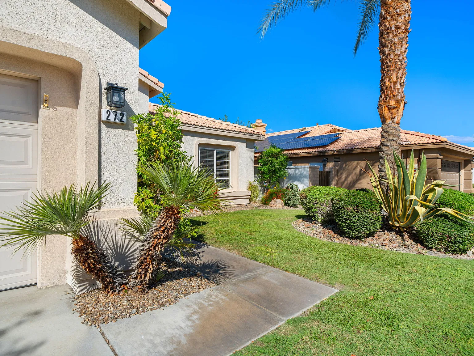 3 bed, 1322 sqft, $3,200 — Photo 3
