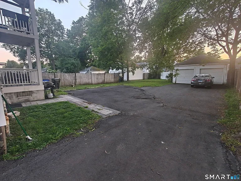 143 Dover Rd — Photo 29