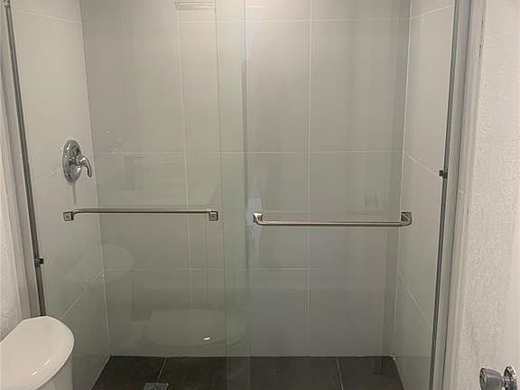 5th image of 1075 Riverside Dr APT 401