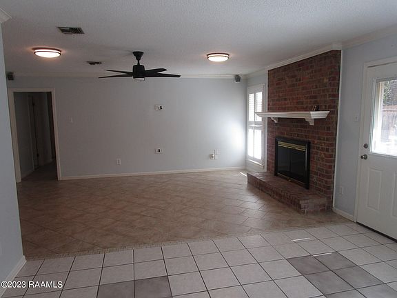 5th image of 112 Papwood Cir