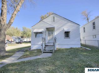 3563 N 61st St, Omaha, NE 68104