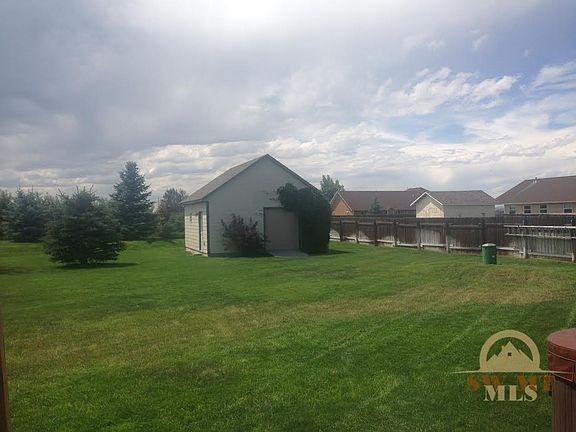 2nd image of 111 Painted Pony Dr