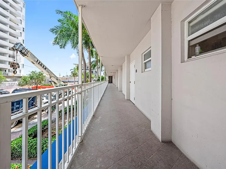 1300 Lincoln Rd #D204 — Photo 26