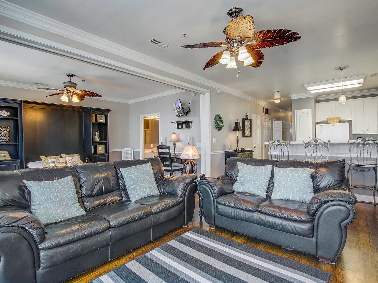 106 W Arctic Ave — Photo 4