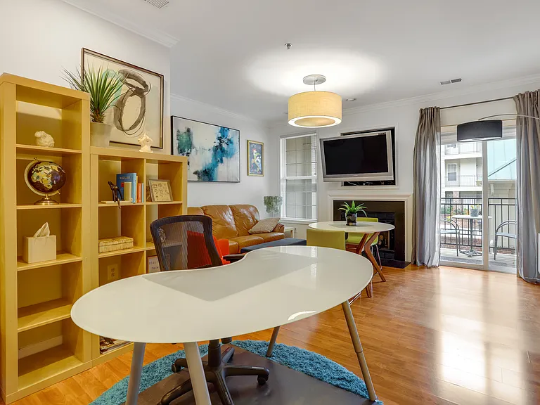 1320 N Wayne St — Photo 13