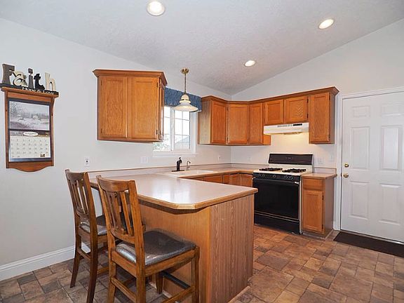 4th image of 1252 W 1900 N